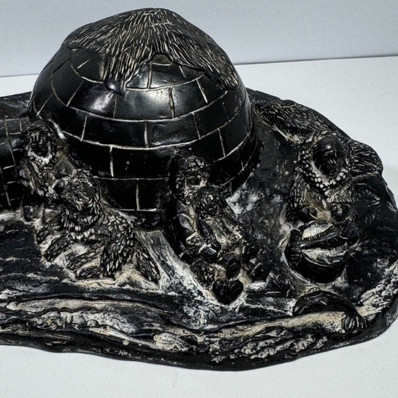 Al Wolf Original Vintage Inuit Eskimo Igloo Seals Sculpture Canada - Picture 9 of 10